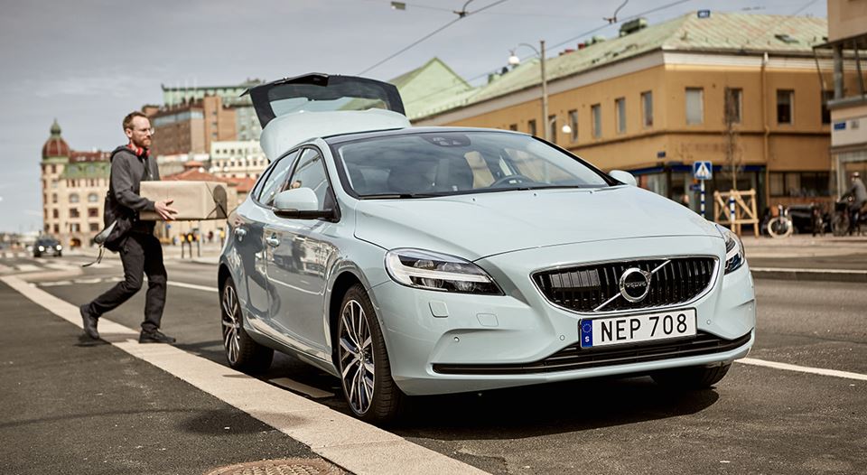 Экспресс-доставка товаров в автомобили Volvo займет менее 2 часов