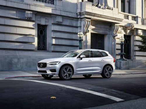 Volvo Cars отмечает 90-летие запуском производства нового премиального кроссовера XC60